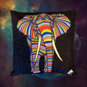 Eden the Enigmatic Elephant クッションカバー